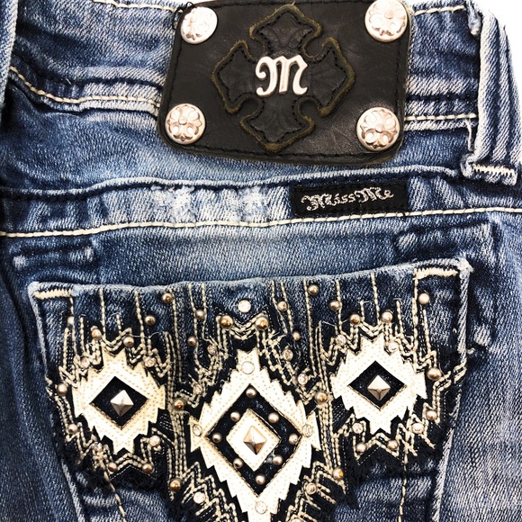 Miss Me jeans Aztec tribal destroyed  27x28 boot - Picture 2 of 8